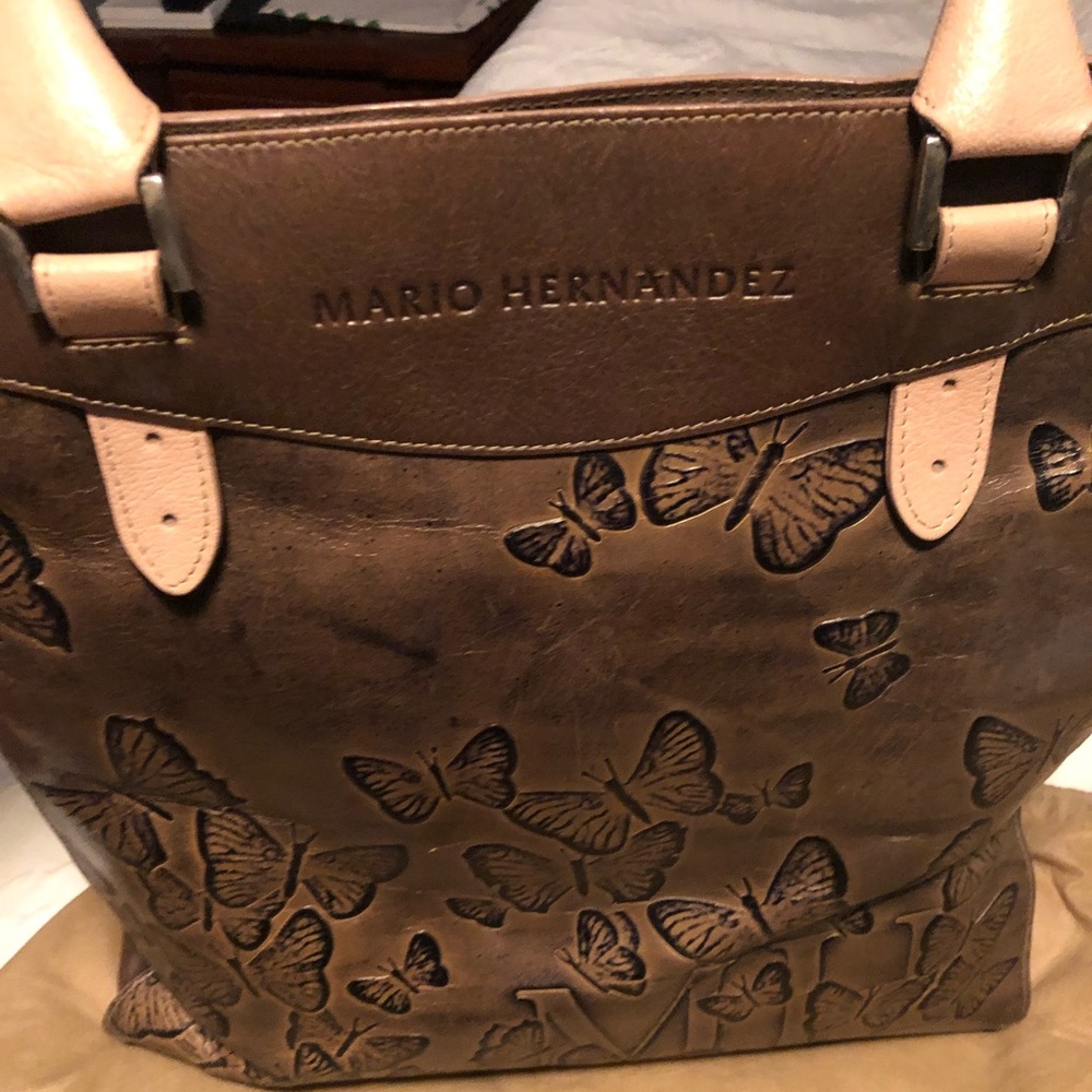 Mario Hernández leather computer carry on bag